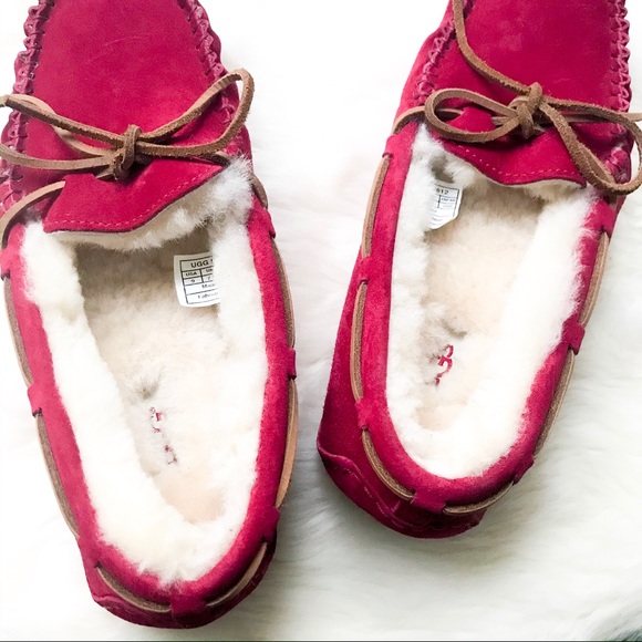 Ugg | Red Dakota Slippers NWOT - Picture 6 of 7